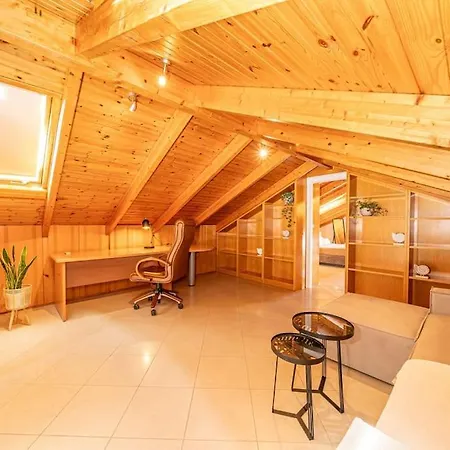 Loft Lägenhet *