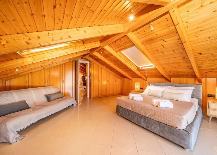 Loft דירה